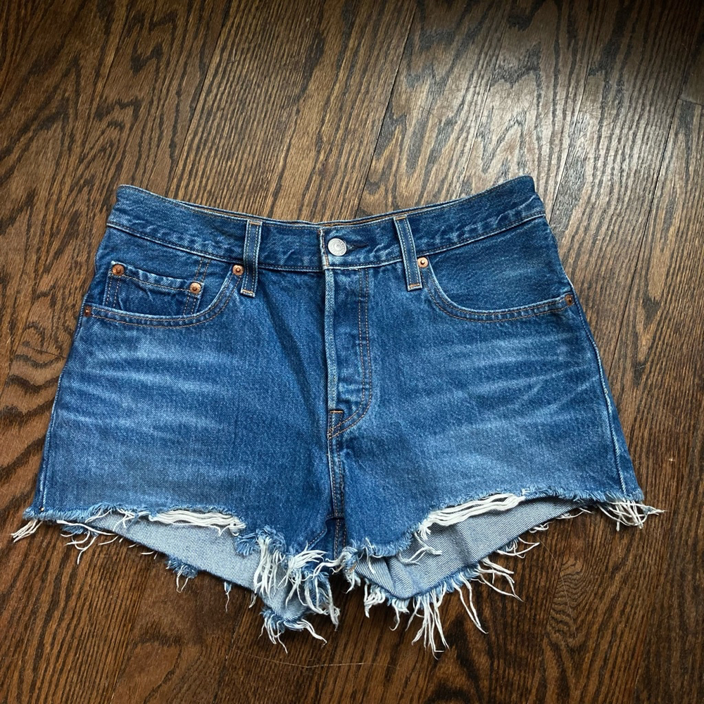Levi's dark blue 501Distressed Denim Jean Shorts 27